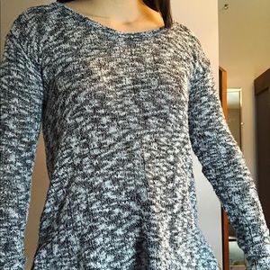 Black and white thin sweater